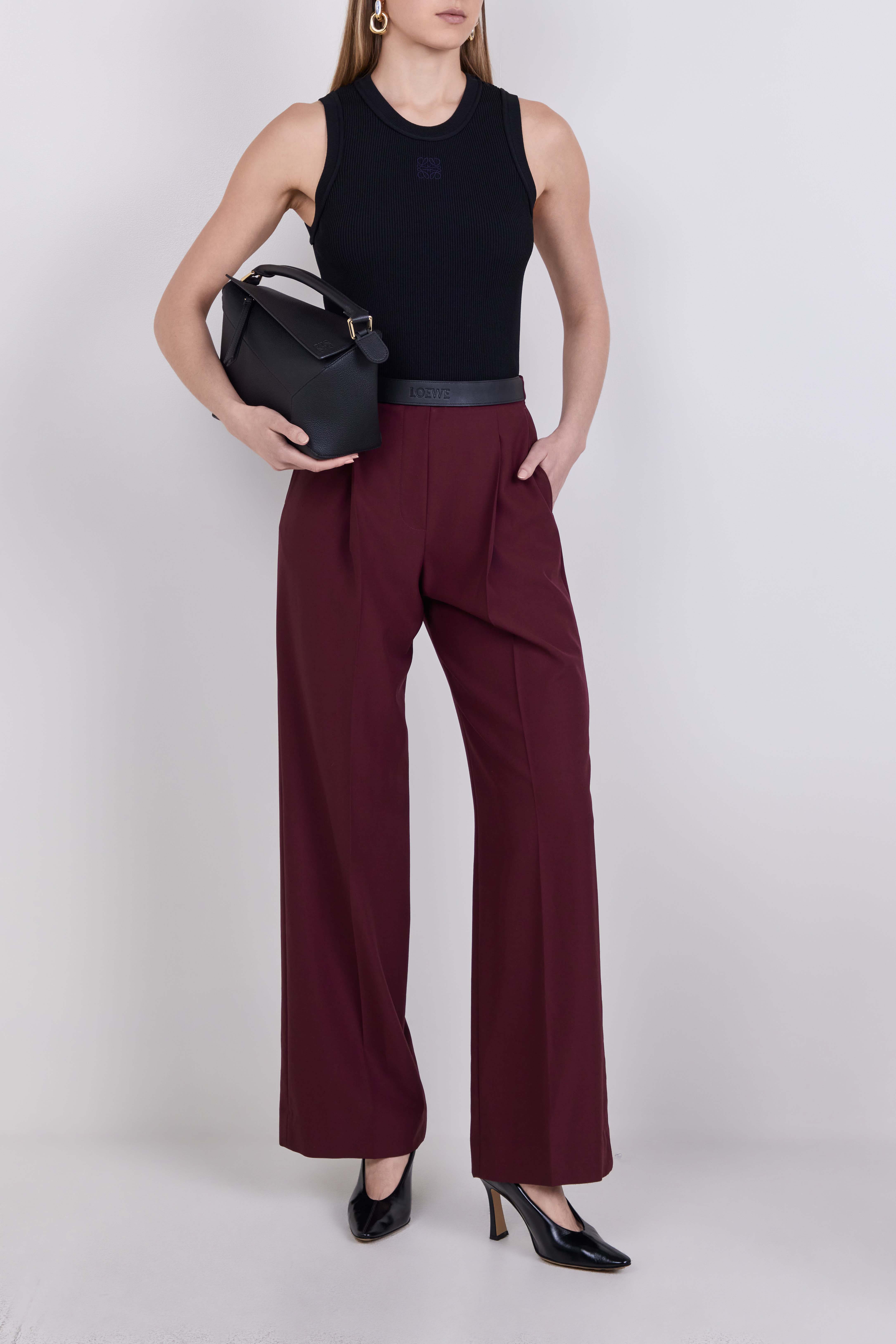 מכנסיים מחוייטים